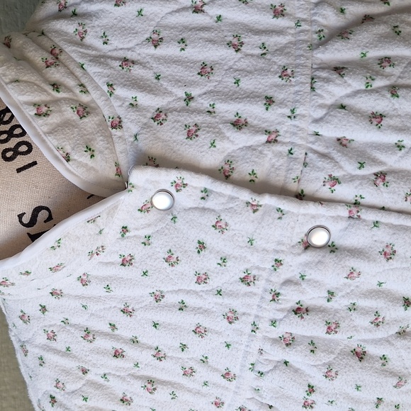 The Vermont Country Store Mini Floral Cotton Quilted House Coat Size M White - Picture 5 of 15